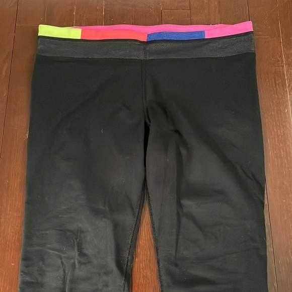 Women's Under Armour Fitted All Season Gear Workout Leggings Large - Picture 2 of 15